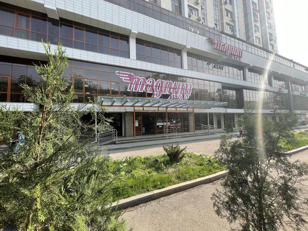 Апартаменты #2 Alma-Ata Buitenkant foto